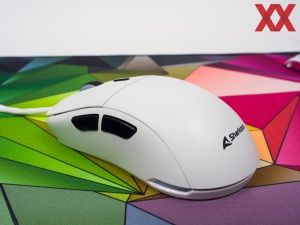 Sharkoon Light² 180 - Linke Seite (2)