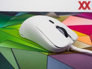 Sharkoon Light² 180 - Rechte Seite (1)