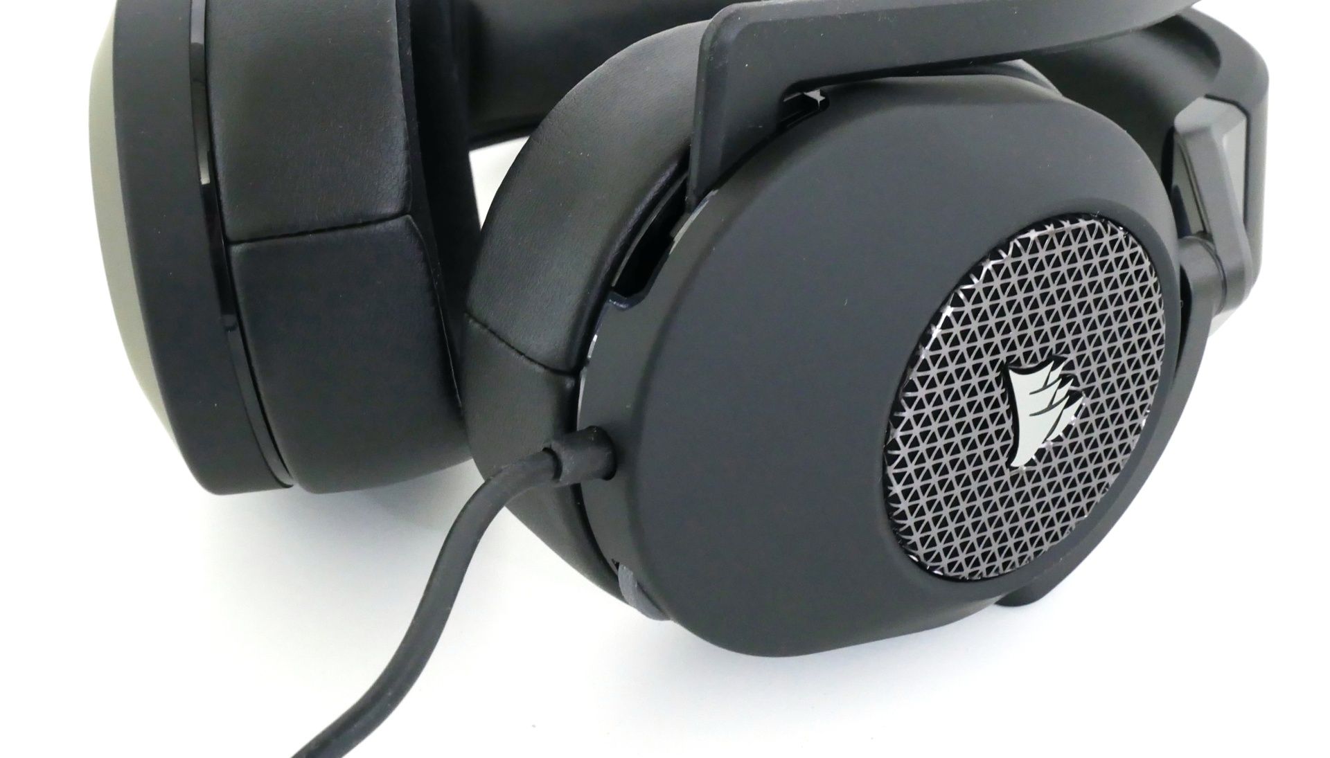 Corsair HS65 Surround