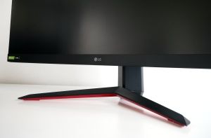 LG 32GP850-B