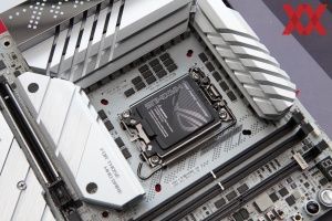ASUS ROG Maximus Z790 Apex Test