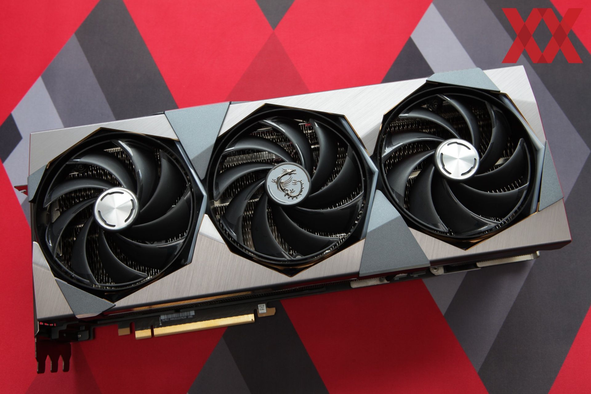 Msi rtx 4070 super gaming slim white