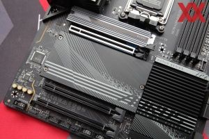 Gigabyte X670 AORUS Elite AX Test