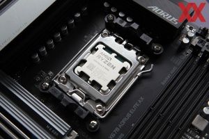 Gigabyte X670 AORUS Elite AX Test