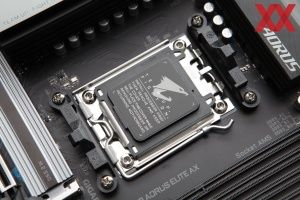 Gigabyte X670 AORUS Elite AX Test