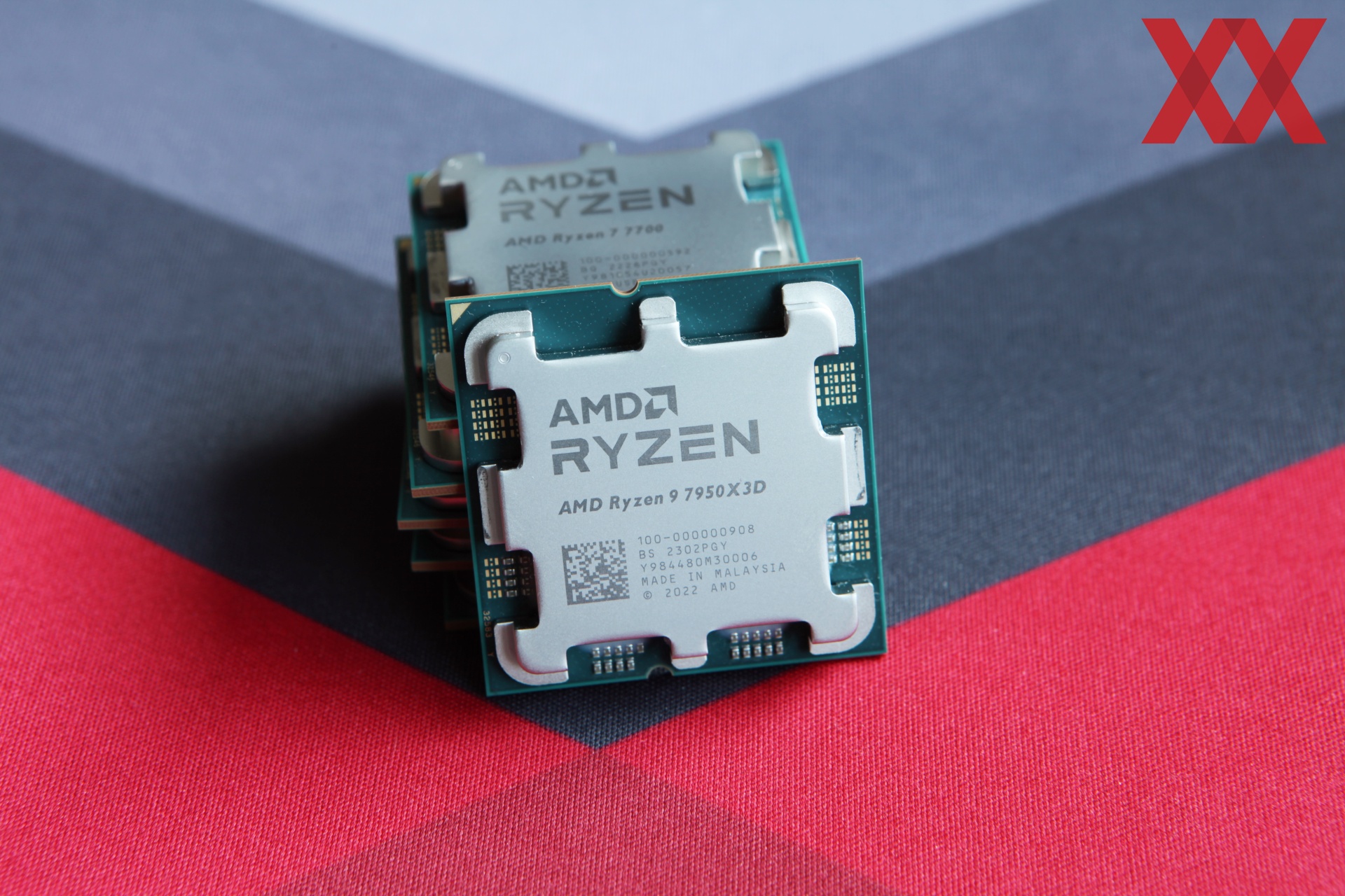 amd-ryzen-9-7950x3d-2_1920px.jpg