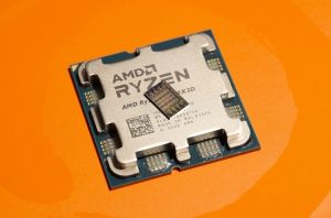 AMD Zen-4-CCD (Quelle: FritzchensFritz)