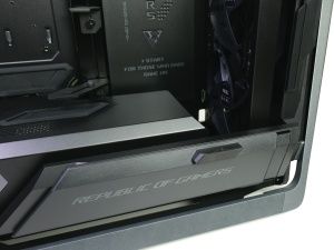 ASUS ROG Hyperion GR701