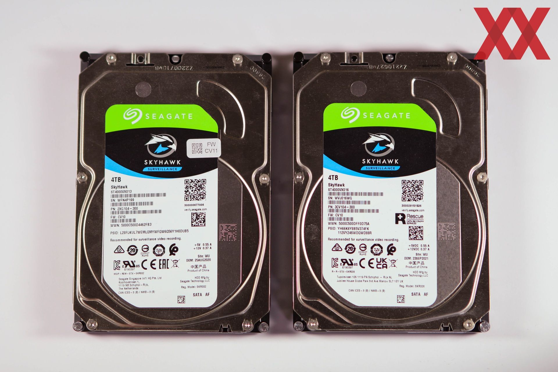 St4000vx016. Seagate Skyhawk 4tb. Жесткий диск HDD Seagate Skyhawk 2 TB. Seagate Barracuda vs Skyhawk. St4000vx015.