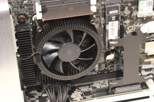  ZOTAC ZBOX Magnus One ERP74070W im Test