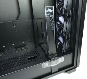 MSI MPG Gungnir 300R Airflow