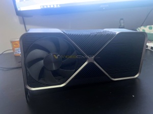 Vermeintlicher Prototyp einer NVIDIA GeForce RTX 4090 Ti