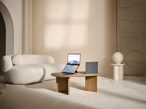 Szenariobilder zum ASUS Zenbook DUO (UX8406)