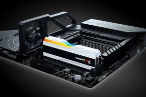 Quelle: https://www.gskill.com/community/1502239313/1708941148/Milestone-SuperPi-32M-OC-World-Record-Achieved-by-SAFEDISK-with-G.SKILL-Trident-Z5-RGB-DDR5-Memory