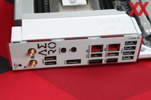 Gigabyte TRX50 AERO D