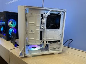Thermaltake Ceres 330 TG ARGB