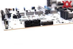 NZXT N9 X870E