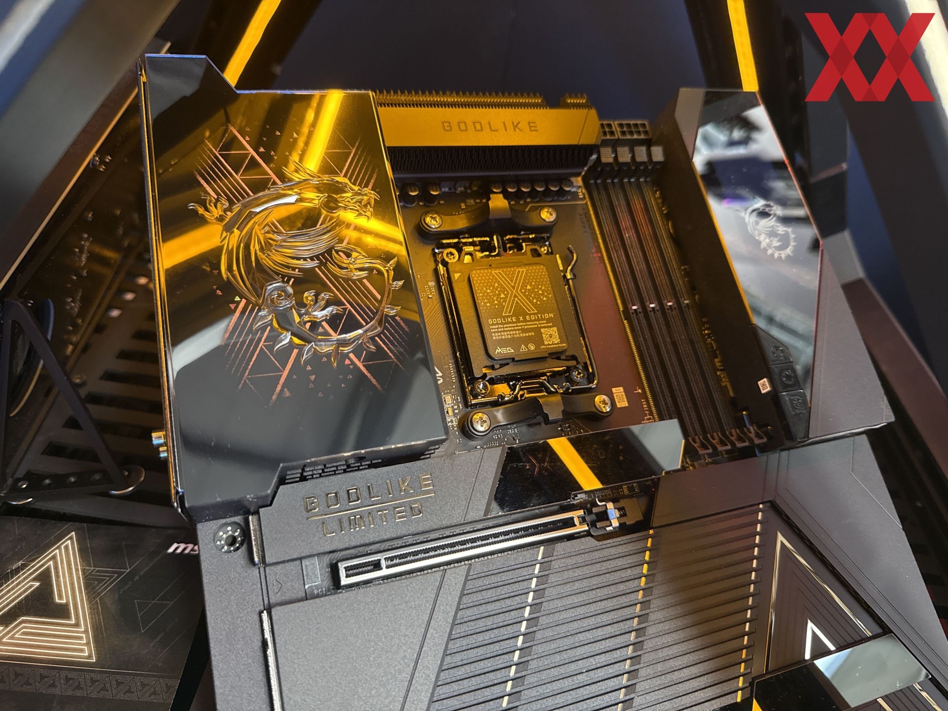 msi_meg_x870e_godlike_x_edition_007_1920px.jpg