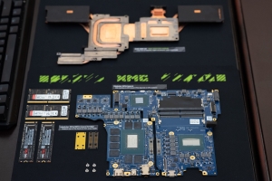 XMG NEO 16 (E25) auf der CES 2025