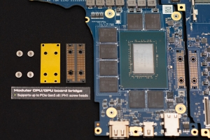 XMG NEO 16 (E25) auf der CES 2025
