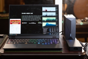 XMG NEO 16 (E25) auf der CES 2025