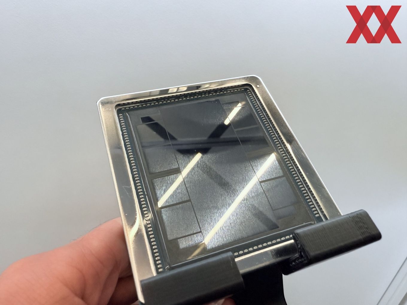 HBM-und-KI-Chip-Projektion-Bis-zu-15-kW-und-gigantische-HBM-Kapazit-ten
