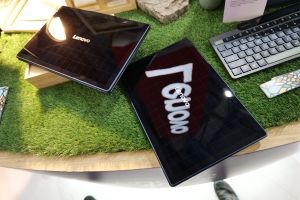 Lenovo Yoga Solar PC Concept 