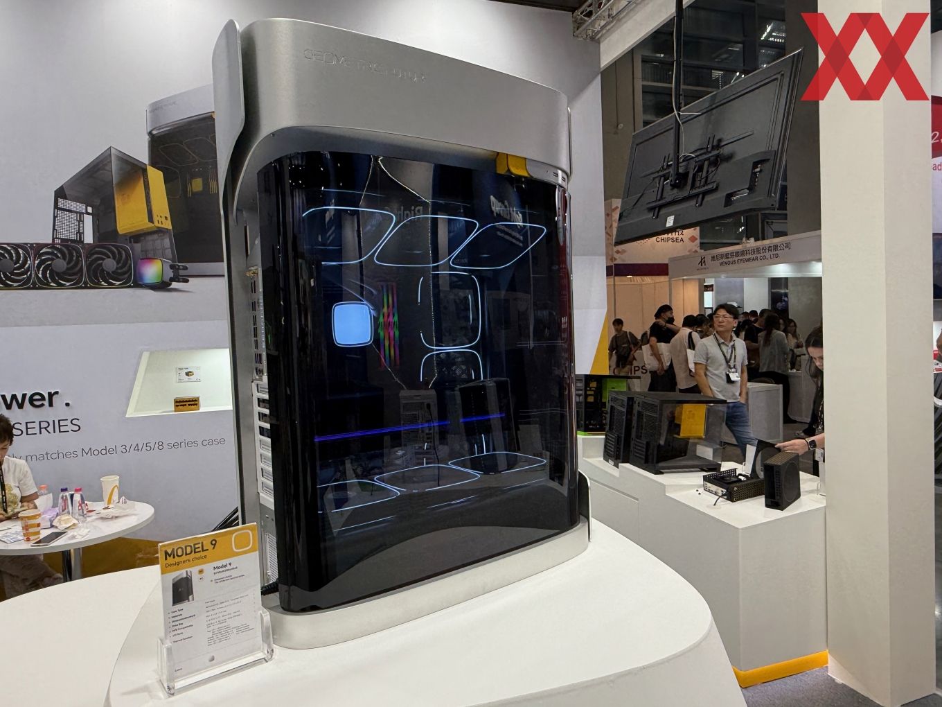 Computex-2025-Geometric-Future-stellt-neues-Flaggschiff-Geh-use-aus