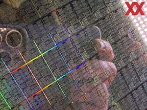 Intel 18A Wafer und Chips