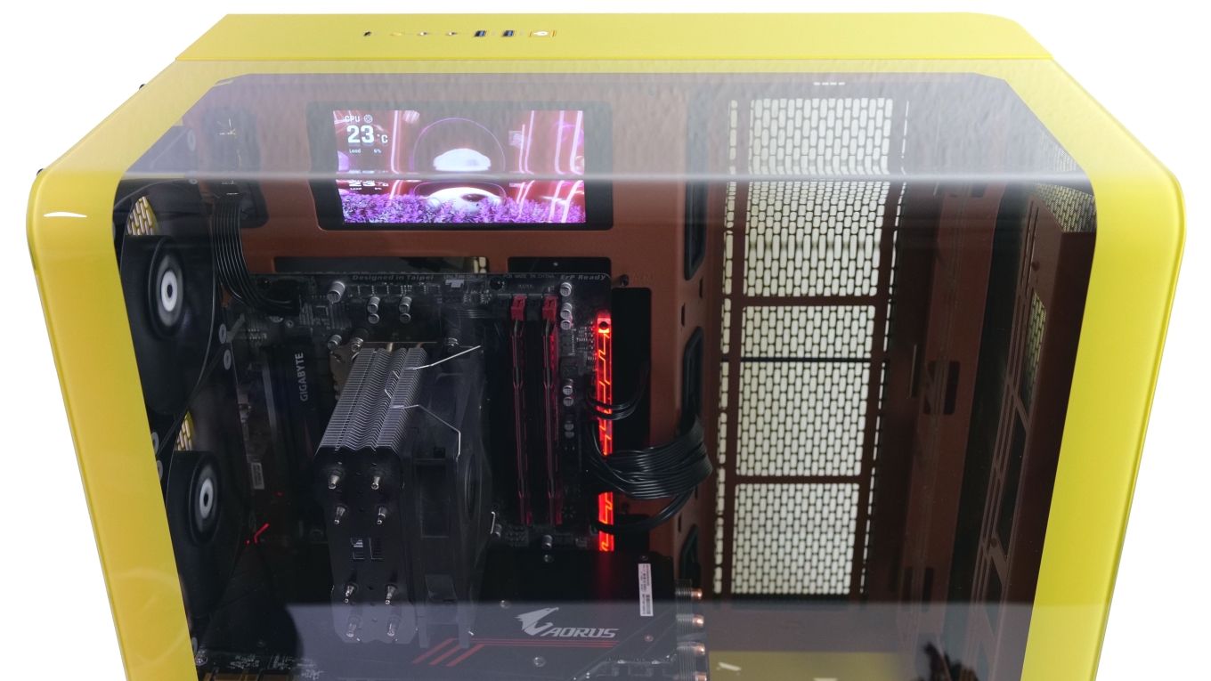 Thermaltake-View-390-Air-im-Test-Elegante-Glasw-lbung-und-6-Zoll-Displayoption