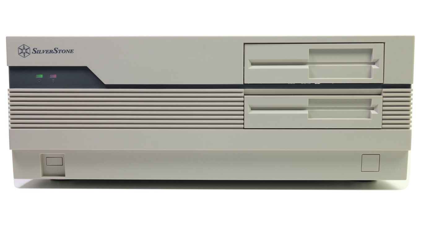 SilverStone-FLP01-im-Test-Die-Retrowelle-trifft-den-PC-Geh-usemarkt