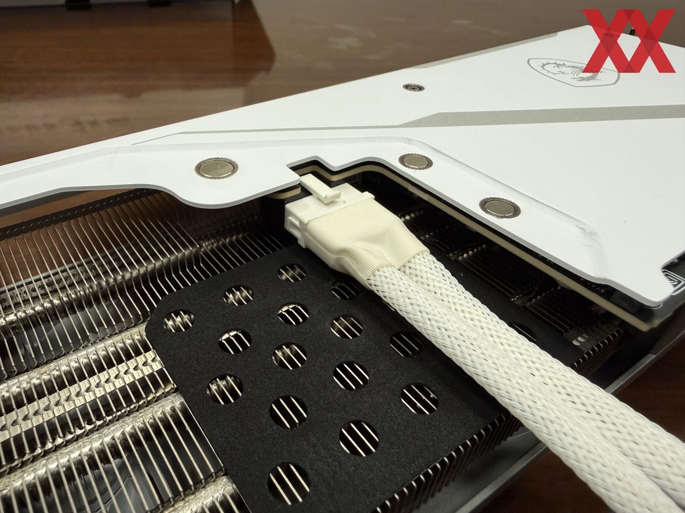 F-r-Project-Zero-MSI-versteckt-den-Stromanschluss-bei-seiner-Ventus-3X-PZ