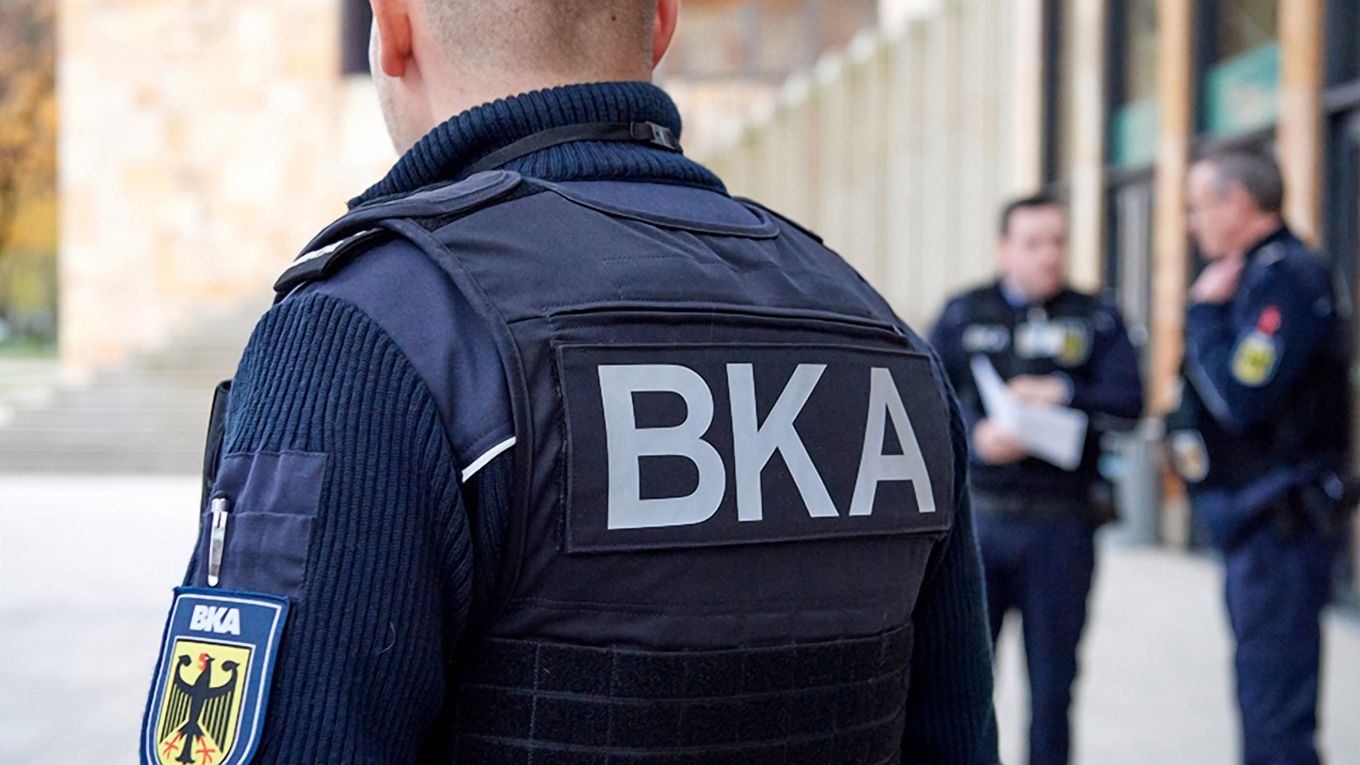 Marktforschung-mit-Gesichtsbildern-CCC-schlie-t-sich-Klage-gegen-das-BKA-an