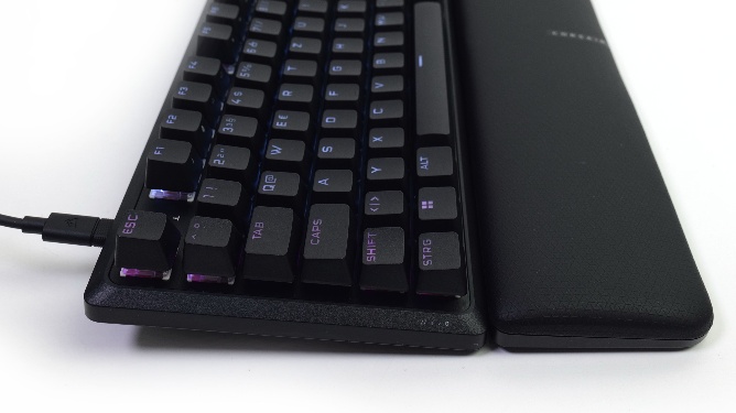 Corsair K70 PRO TKL