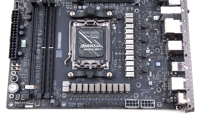 ASUS ROG Crosshair X870E Apex