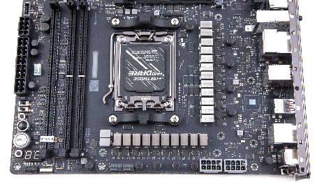 ASUS ROG Crosshair X870E Apex