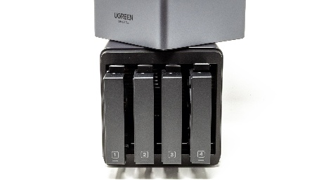 UGREEN NASync DH4300 Plus 