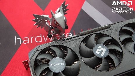 GIGABYTE Radeon RX 9070 GAMING OC 16G
