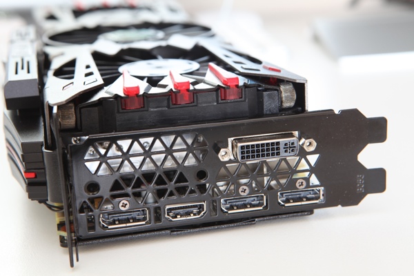 Inno3D iChill GeForce GTX 980 X4 Air Boss Ultra
