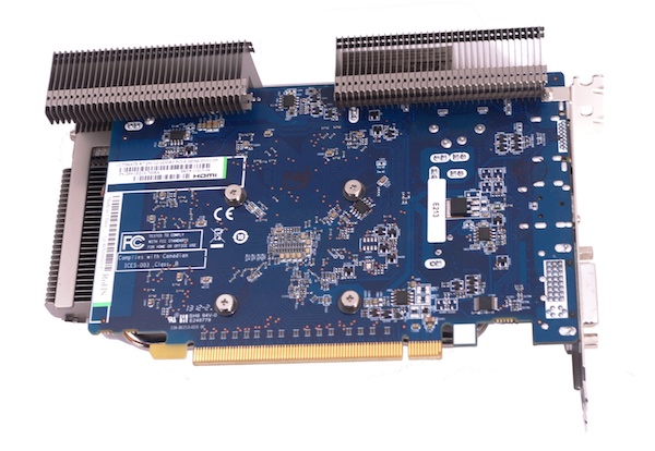 sapphire r7 250 ultimate-02