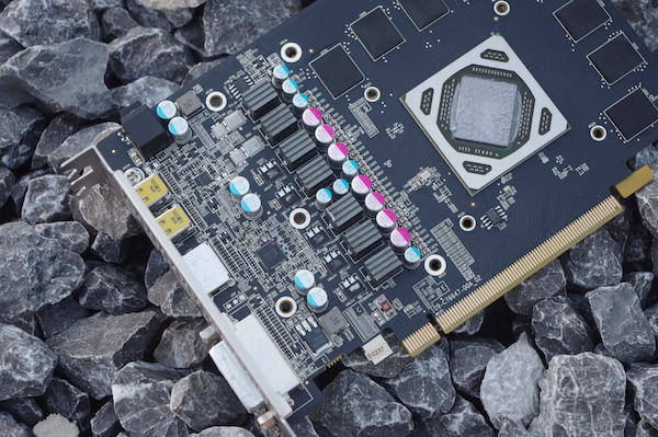sapphire r9 285 compact-03