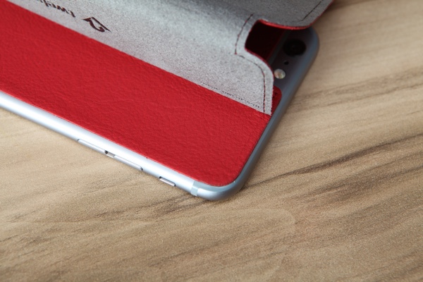 Twelvesouth SurfacePad für das iPhone 6 (Plus)