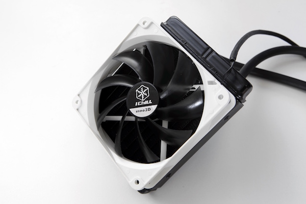 Inno3D iChill GeForce GTX 980 Ti Black Accelero Hybrid S