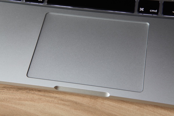 MacBook Pro mit Retina-Display und Force-Touch-Trackpad