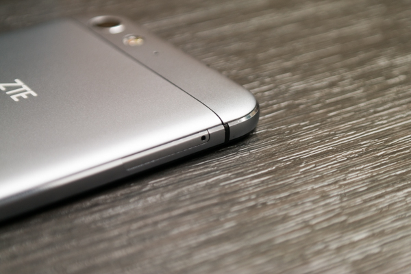 Die Verarbeitung ist insgesamt gut, auch wenn es auf den ersten Blick anders wirkt