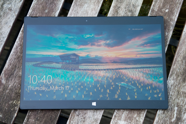 Dell XPS 12 (9250): Display, Verarbeitung und Dock gefallen, die Laufzeit enttäuscht