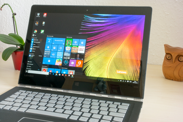 Das Display des Yoga 900S könnte heller und farbneutraler ausfallen