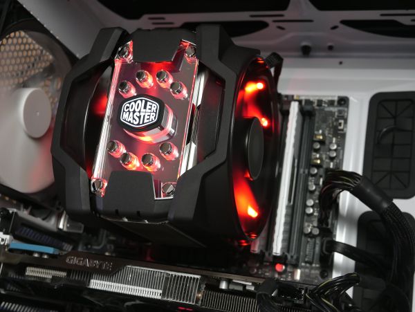 Cooler Master MasterAir Maker 8