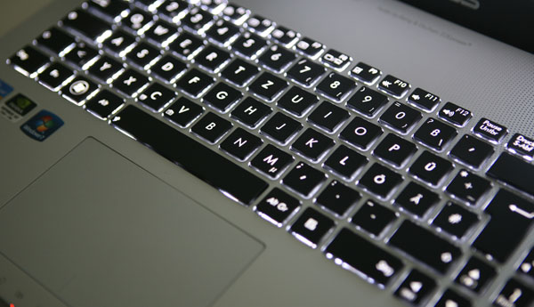 ASUS N56