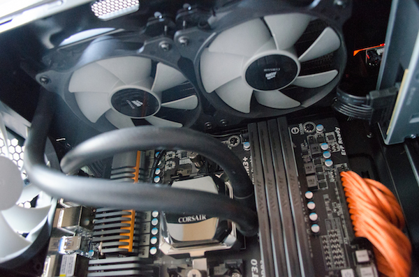 Verantwortlich für eine kühle CPU, aber auch viel Lärm: Die Wasserkühlung